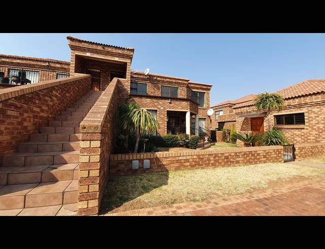 2 BEDROOM APARTMENT SOLD IN LIEFDE EN VREDE